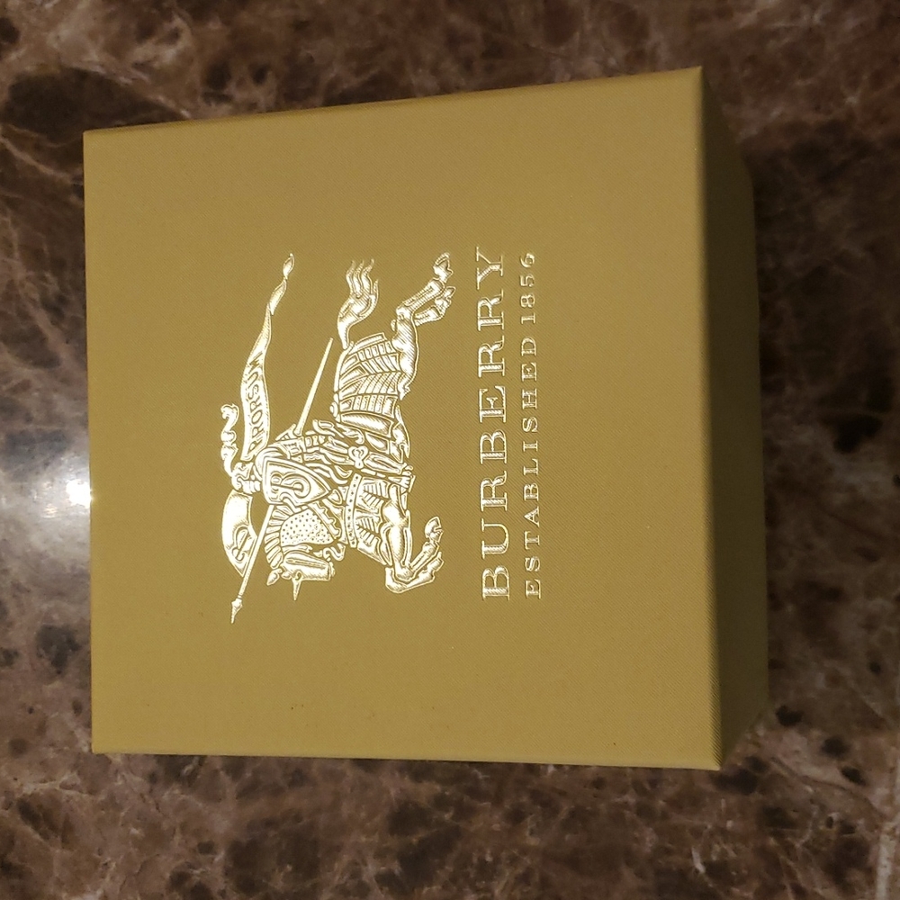 Burberry watch box!